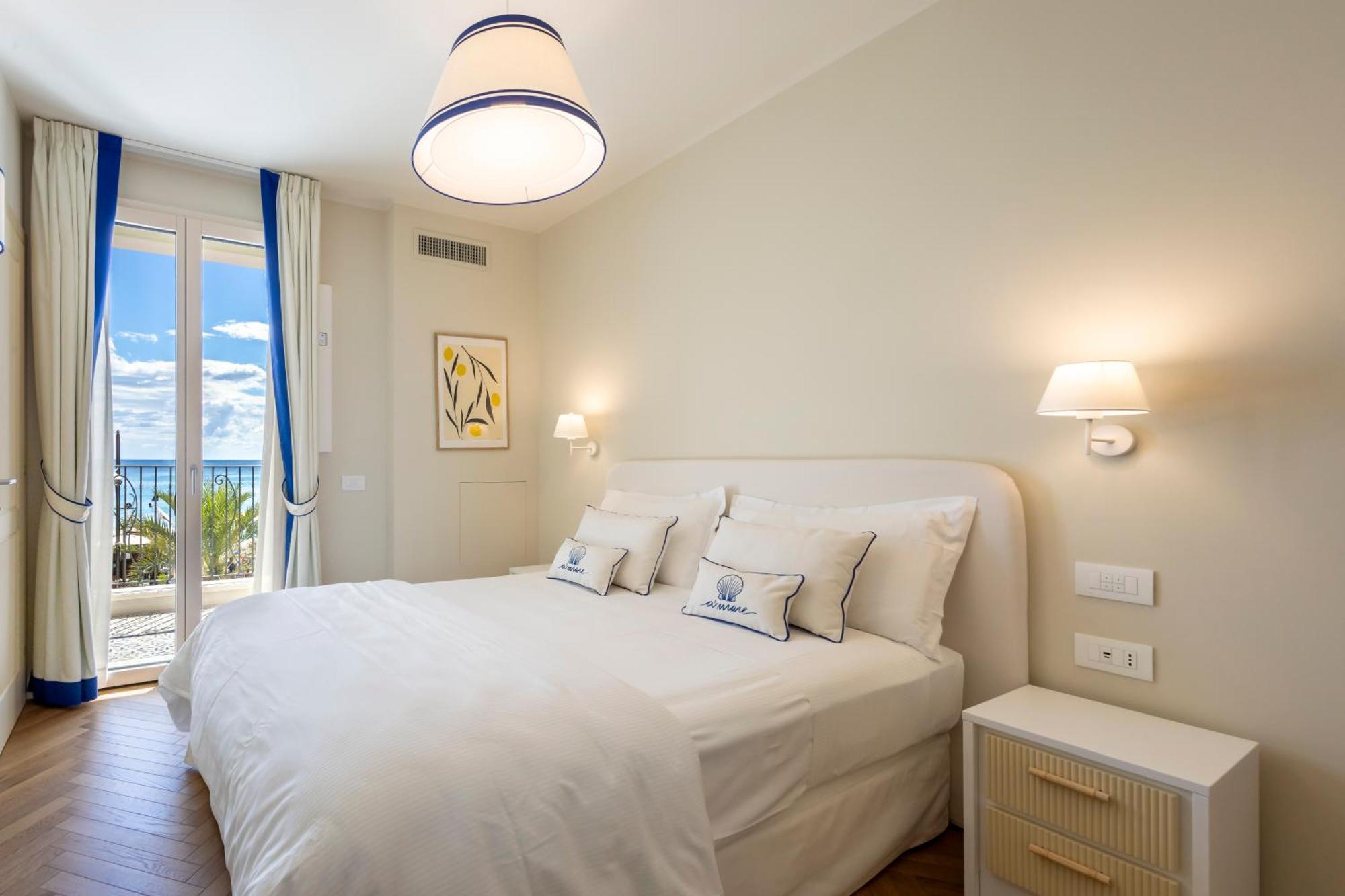 A'Mare Boutique Hotel & Spa Пиетра Лигуре Екстериор снимка
